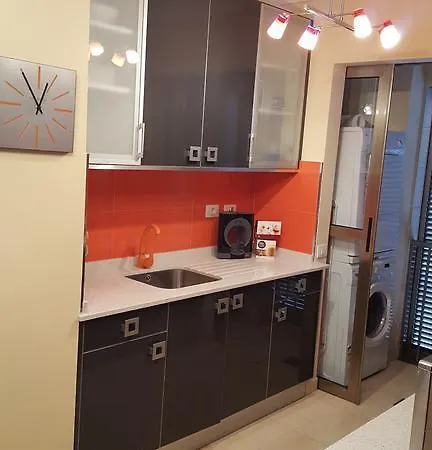 アパート Marlenghi